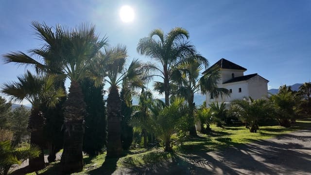 17 bedroom Hotel for sale in Tolox with pool - € 1,499,000 (Ref: 9529019)