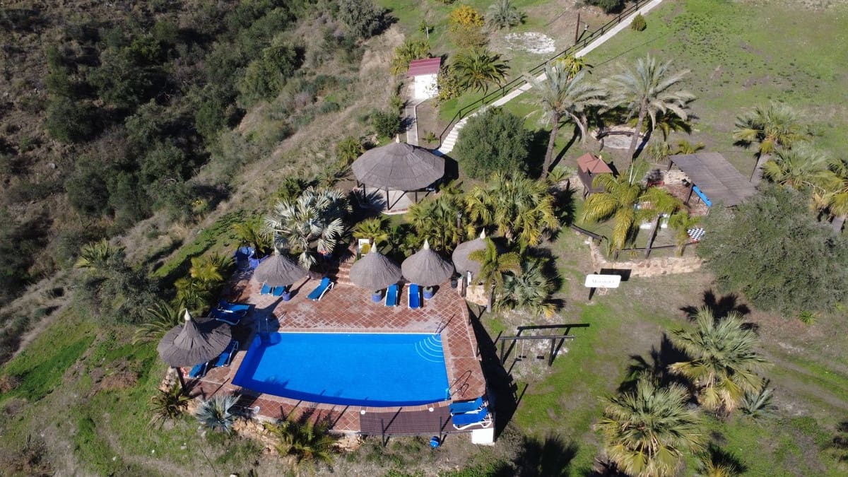 17 slaapkamer Hotel te koop in Tolox met zwembad - € 1.499.000 (Ref: 9529019)