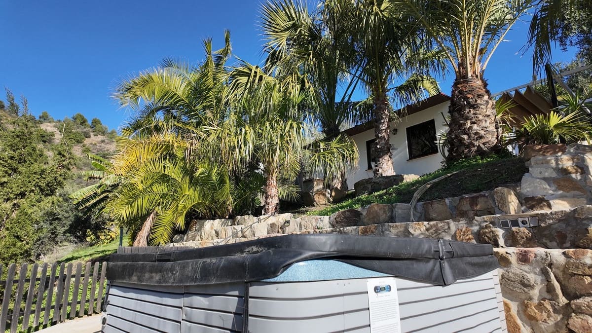 17 slaapkamer Hotel te koop in Tolox met zwembad - € 1.499.000 (Ref: 9529019)