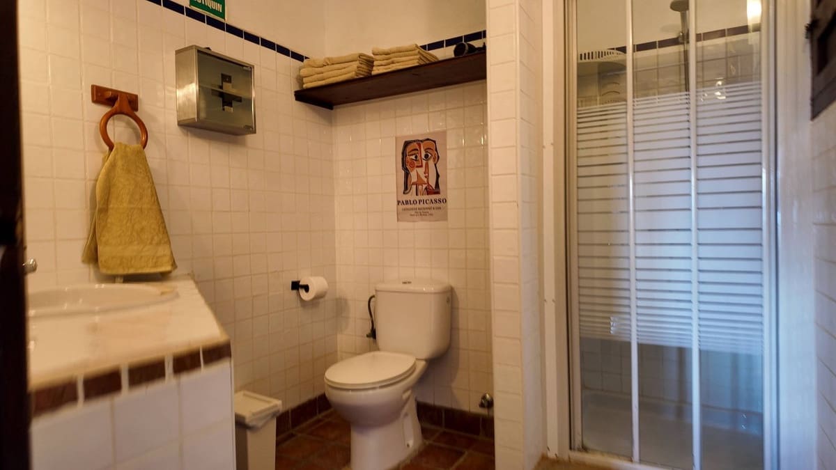 17 makuuhuone Hotelli myytävänä paikassa Tolox mukana uima-altaan - 1 499 000 € (Ref: 9529019)