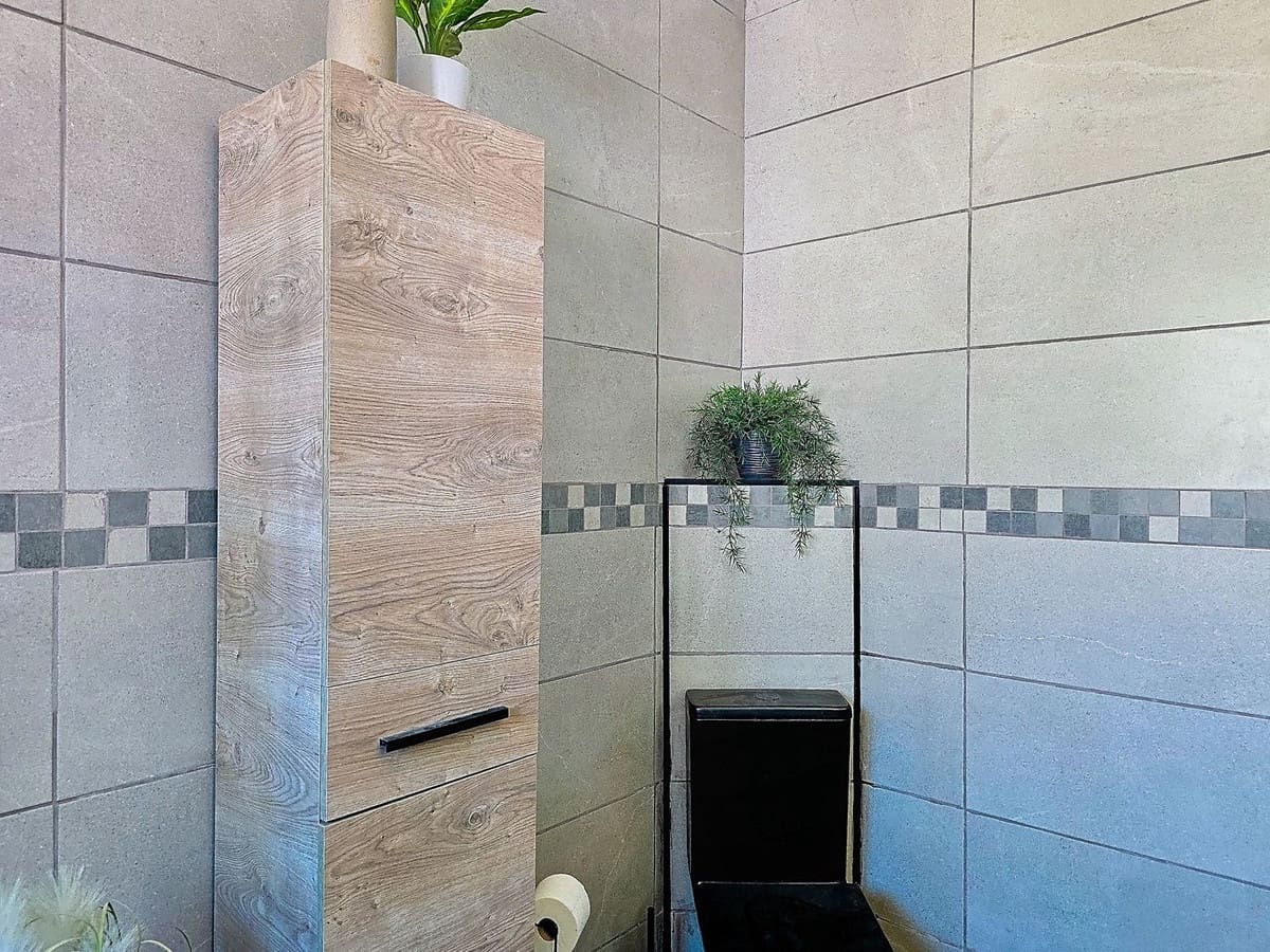 6 bedroom Villa for sale in Alora with pool garage - € 595,000 (Ref: 9529238)