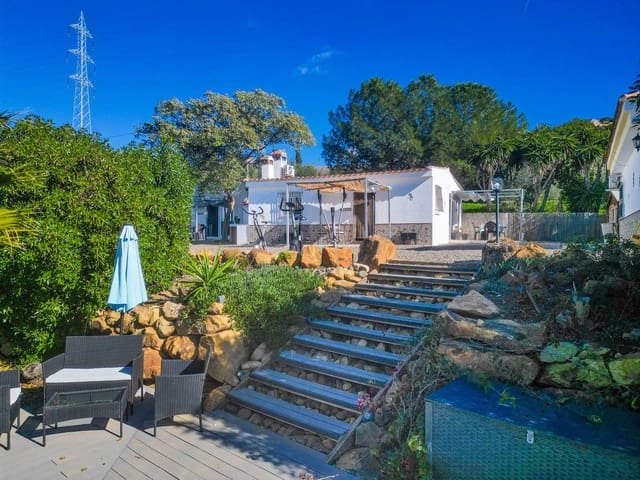 6 sypialnia Willa na sprzedaż w Alora z basenem garażem - 595 000 € (Ref: 9529238)