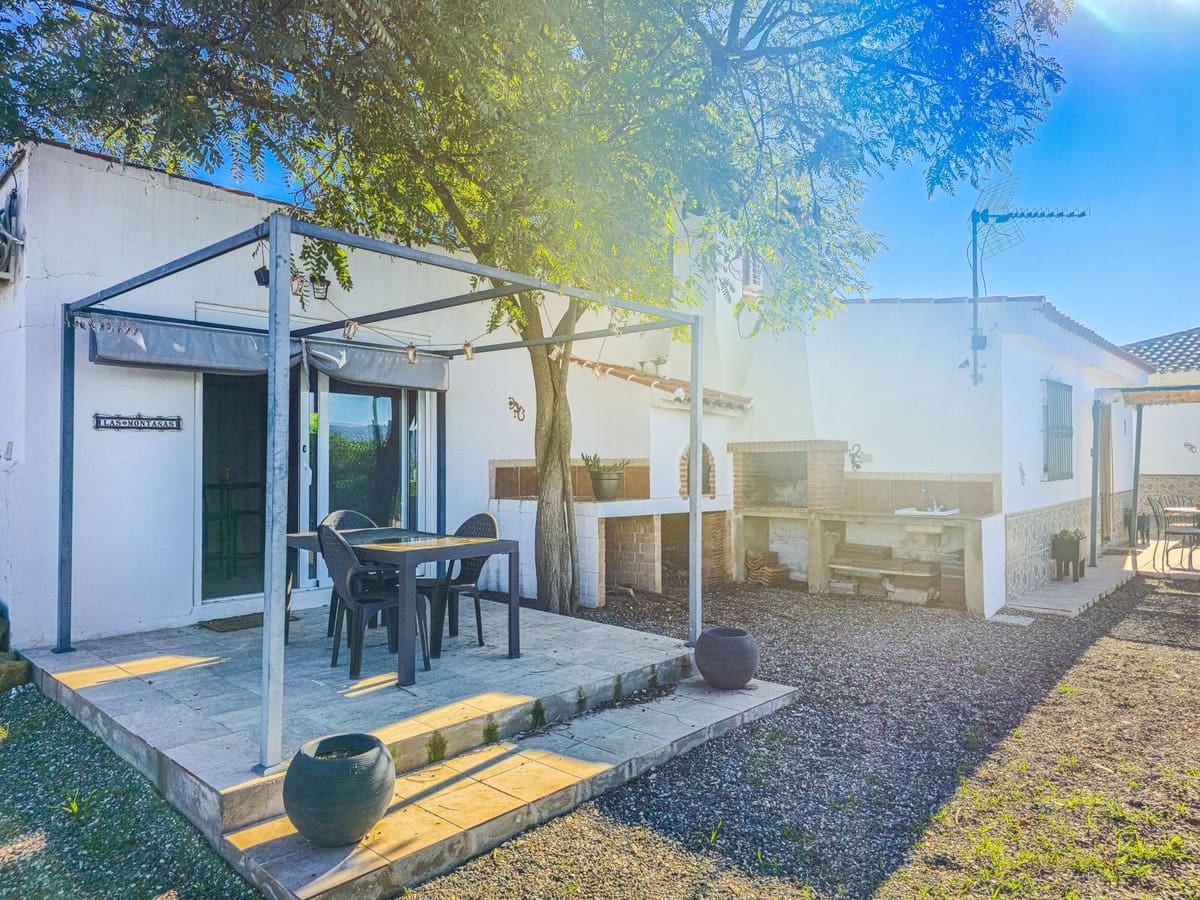 6 bedroom Villa for sale in Alora with pool garage - € 595,000 (Ref: 9529238)