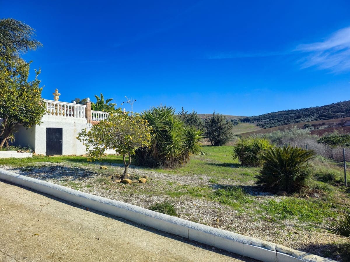 3 soverom Finca/Herregård til salgs i Almogia med svømmebasseng garasje - € 295 000 (Ref: 9536361)