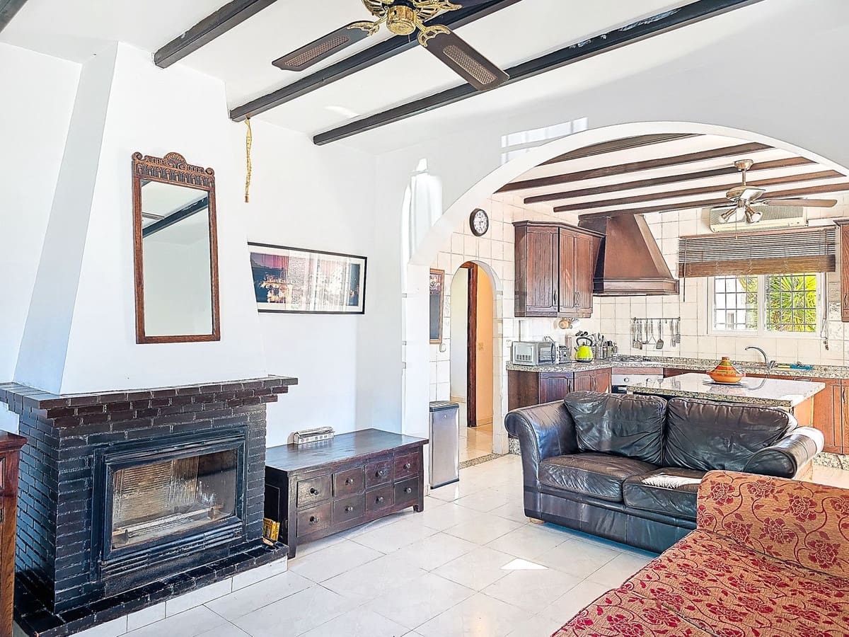 3 bedroom Finca/Country House for sale in Almogia with pool garage - € 275,000 (Ref: 9536361)