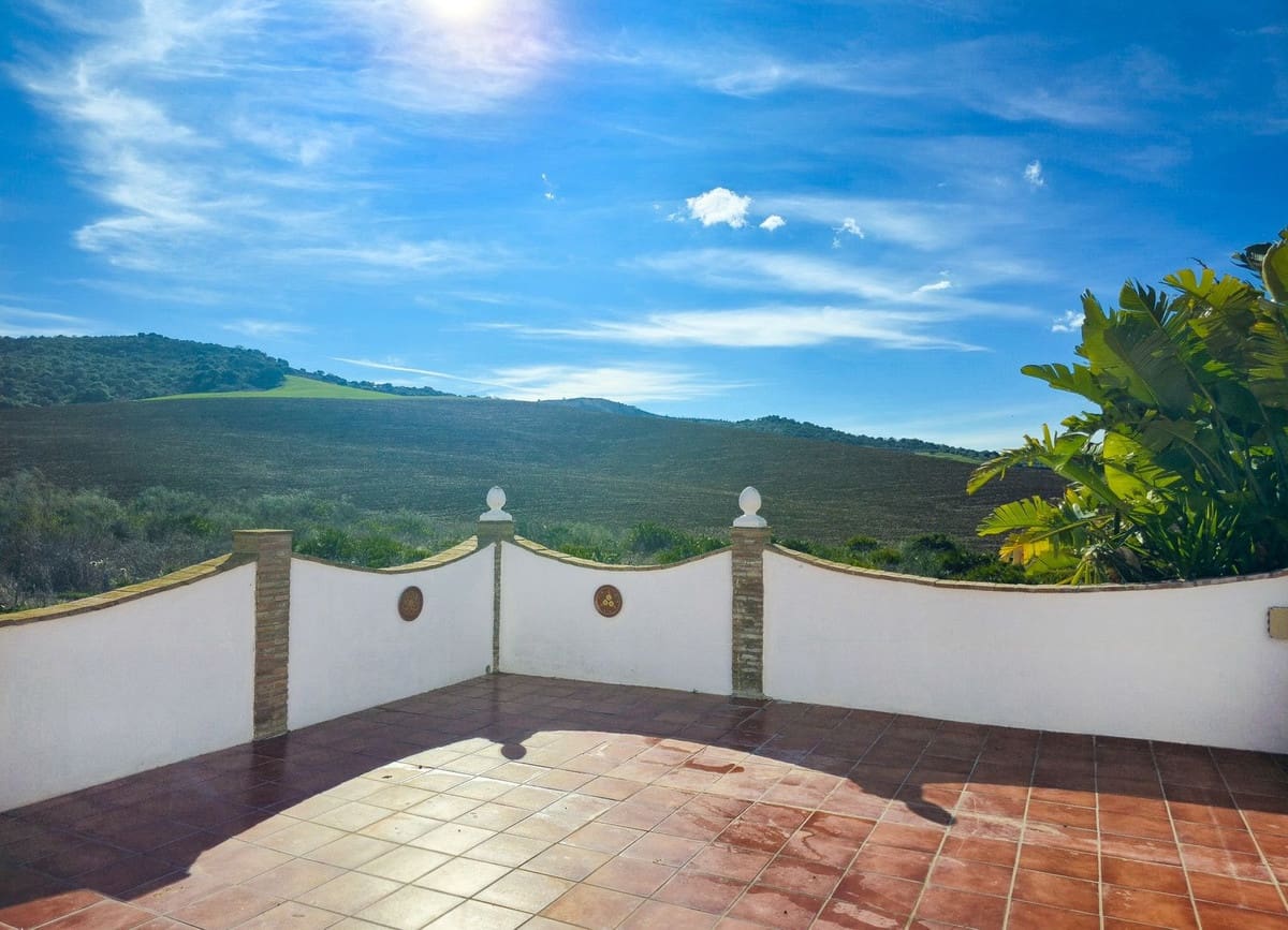 3 bedroom Finca/Country House for sale in Almogia with pool garage - € 275,000 (Ref: 9536361)