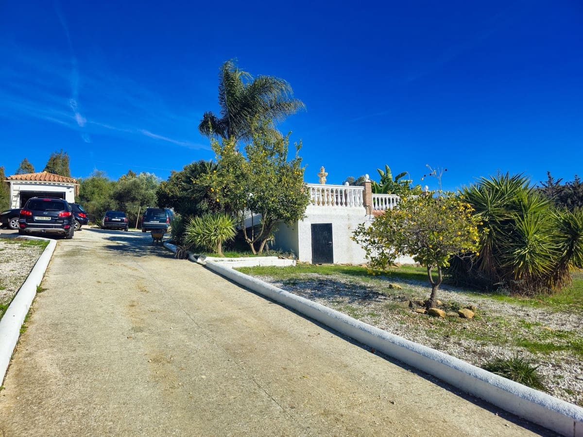 3 bedroom Finca/Country House for sale in Almogia with pool garage - € 275,000 (Ref: 9536361)