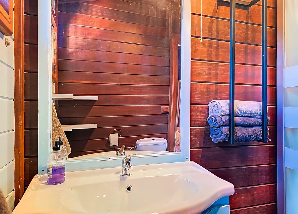 Chalet de 2 habitaciones en Sedella en venta con piscina garaje - 295.000 € (Ref: 9564056)