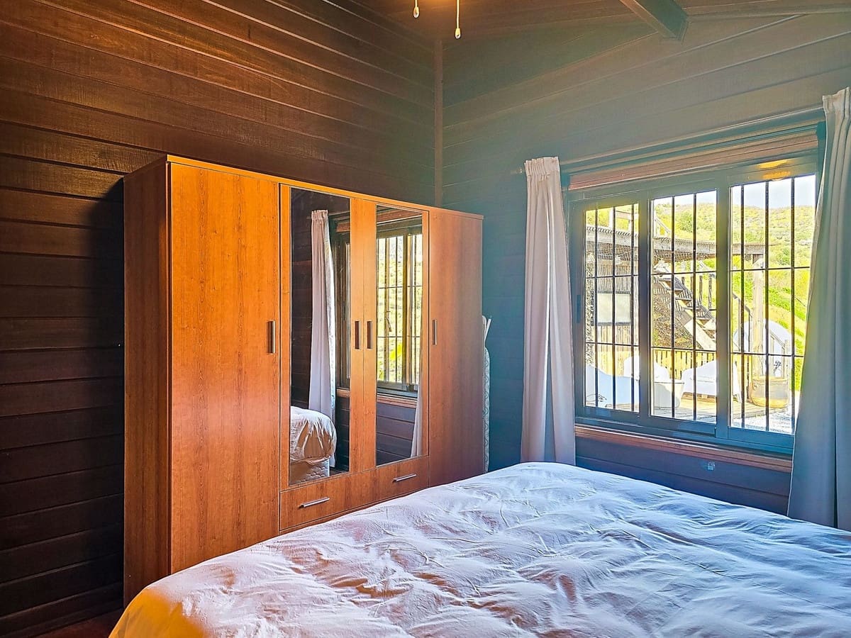 Chalet de 2 habitaciones en Sedella en venta con piscina garaje - 295.000 € (Ref: 9564056)