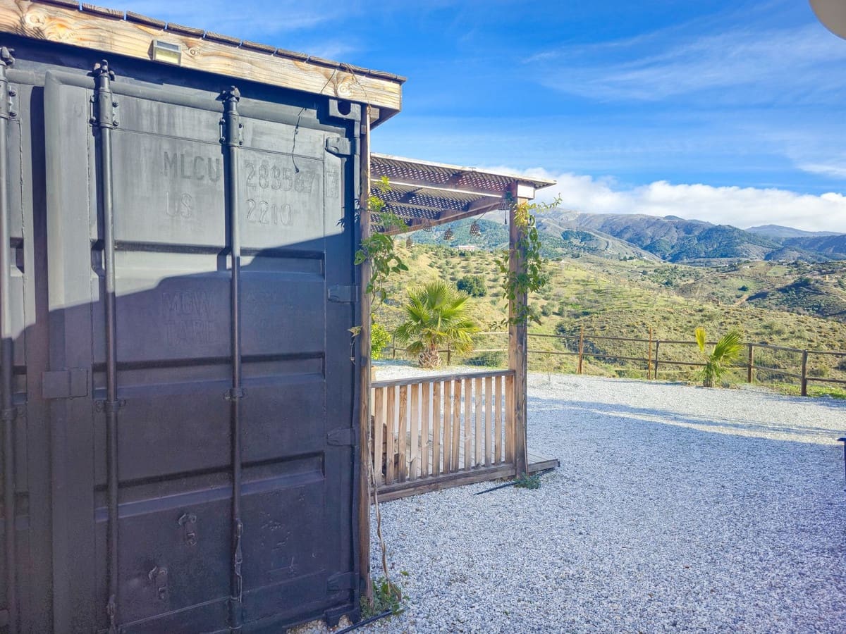 Chalet de 2 habitaciones en Sedella en venta con piscina garaje - 295.000 € (Ref: 9564056)