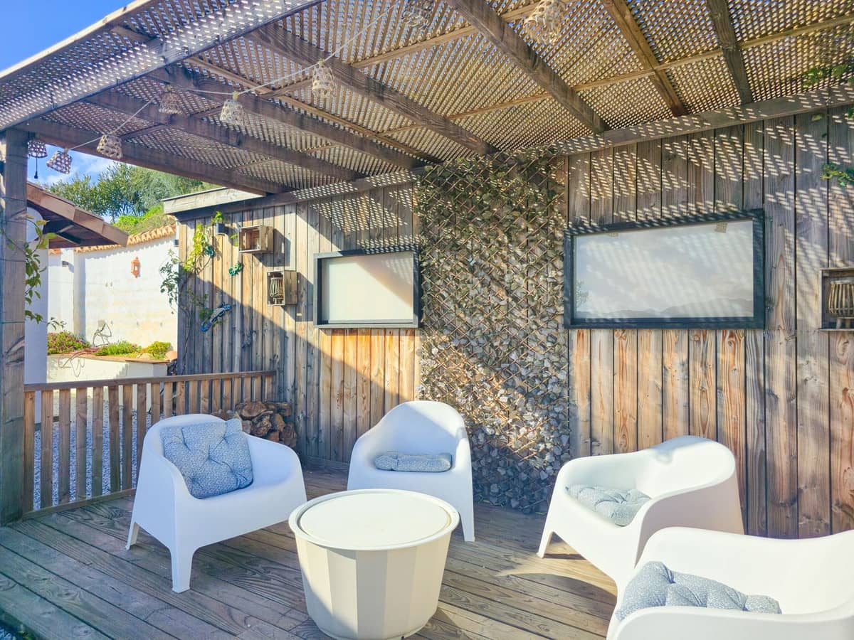 Chalet de 2 habitaciones en Sedella en venta con piscina garaje - 295.000 € (Ref: 9564056)