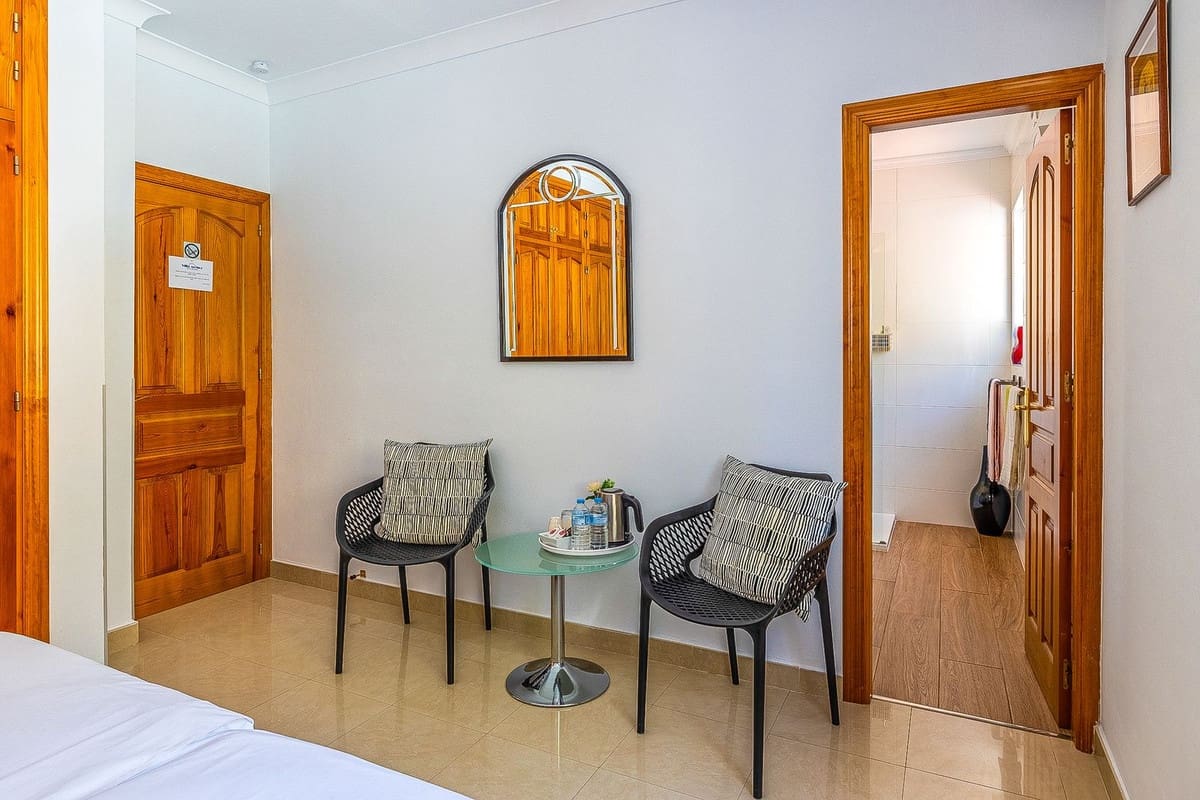 5 bedroom Villa for sale in Archez with pool garage - € 850,000 (Ref: 9585013)