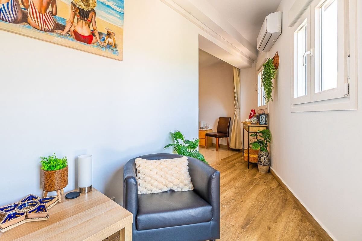 5 bedroom Villa for sale in Archez with pool garage - € 850,000 (Ref: 9585013)