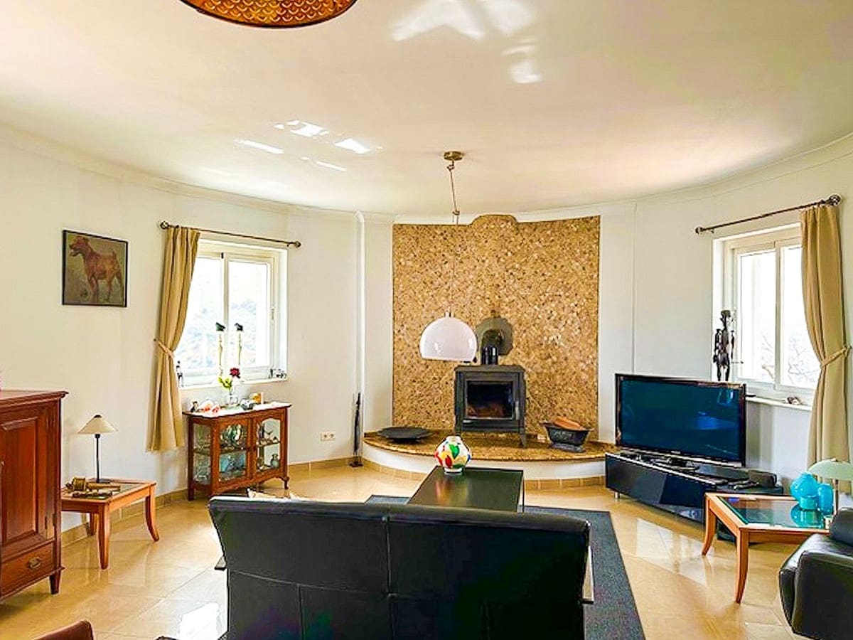 5 bedroom Villa for sale in Archez with pool garage - € 850,000 (Ref: 9585013)