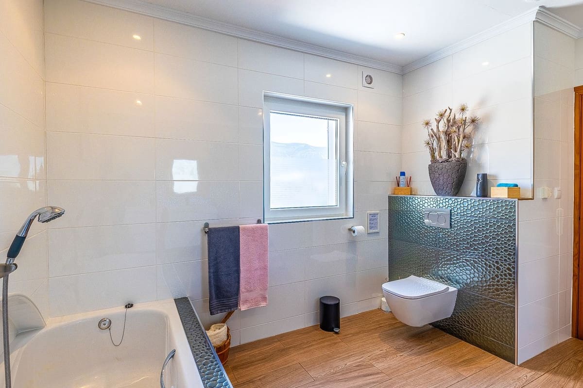 5 Zimmer Villa zu verkaufen in Archez mit Pool Garage - 850.000 € (Ref: 9585013)