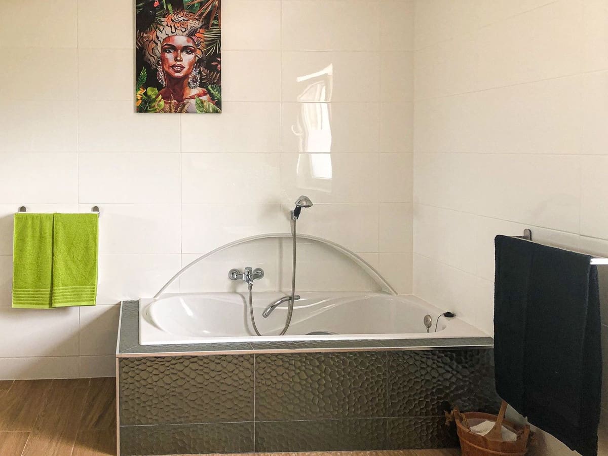 5 Zimmer Villa zu verkaufen in Archez mit Pool Garage - 850.000 € (Ref: 9585013)