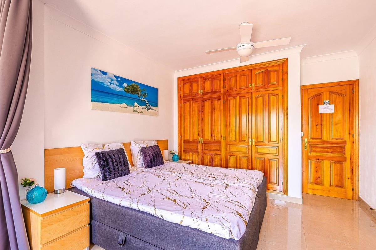 5 Zimmer Villa zu verkaufen in Archez mit Pool Garage - 850.000 € (Ref: 9585013)