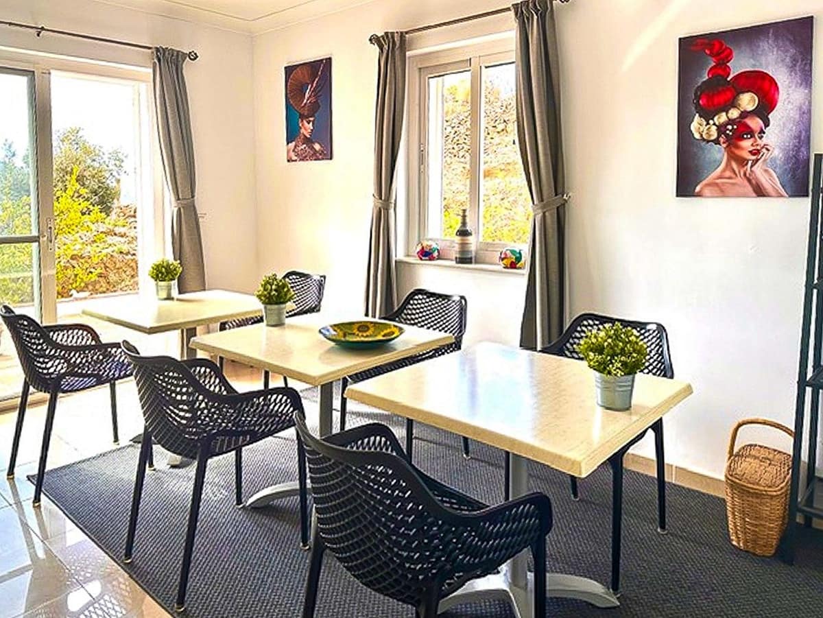 5 Zimmer Villa zu verkaufen in Archez mit Pool Garage - 850.000 € (Ref: 9585013)