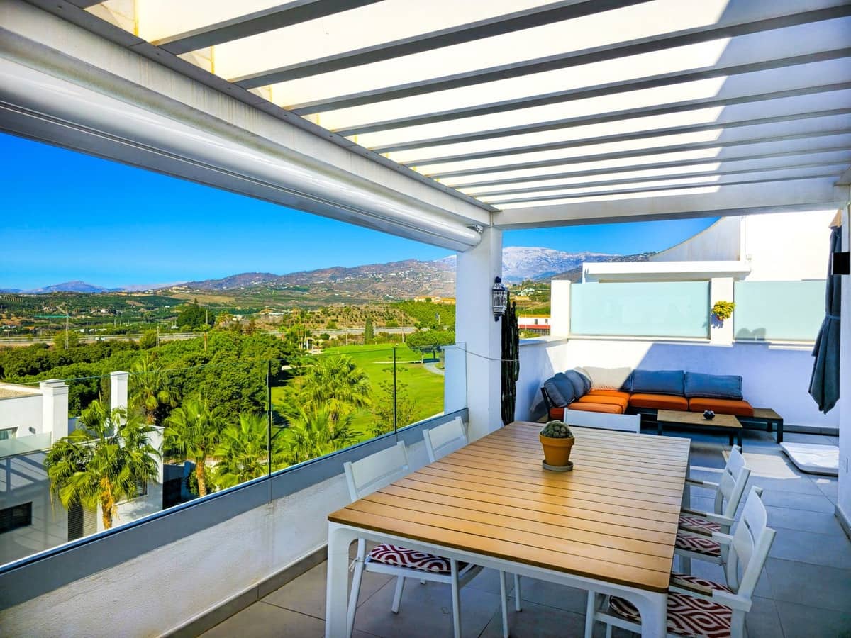 2 soveværelse Penthouse til salg i Caleta de Velez med swimmingpool garage - € 449.000 (Ref: 9592209)