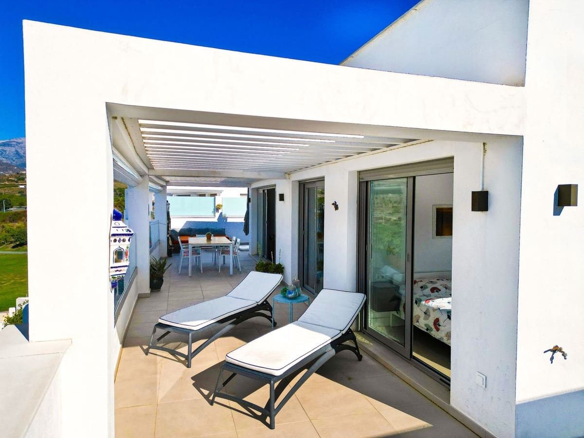 2 bedroom Penthouse for sale in Caleta de Velez with pool garage - € 449,000 (Ref: 9592209)