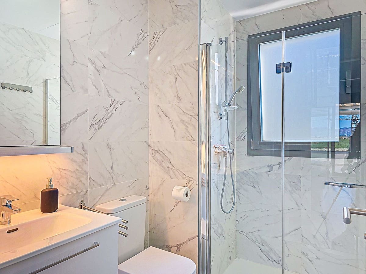 2 bedroom Penthouse for sale in Caleta de Velez with pool garage - € 449,000 (Ref: 9592209)