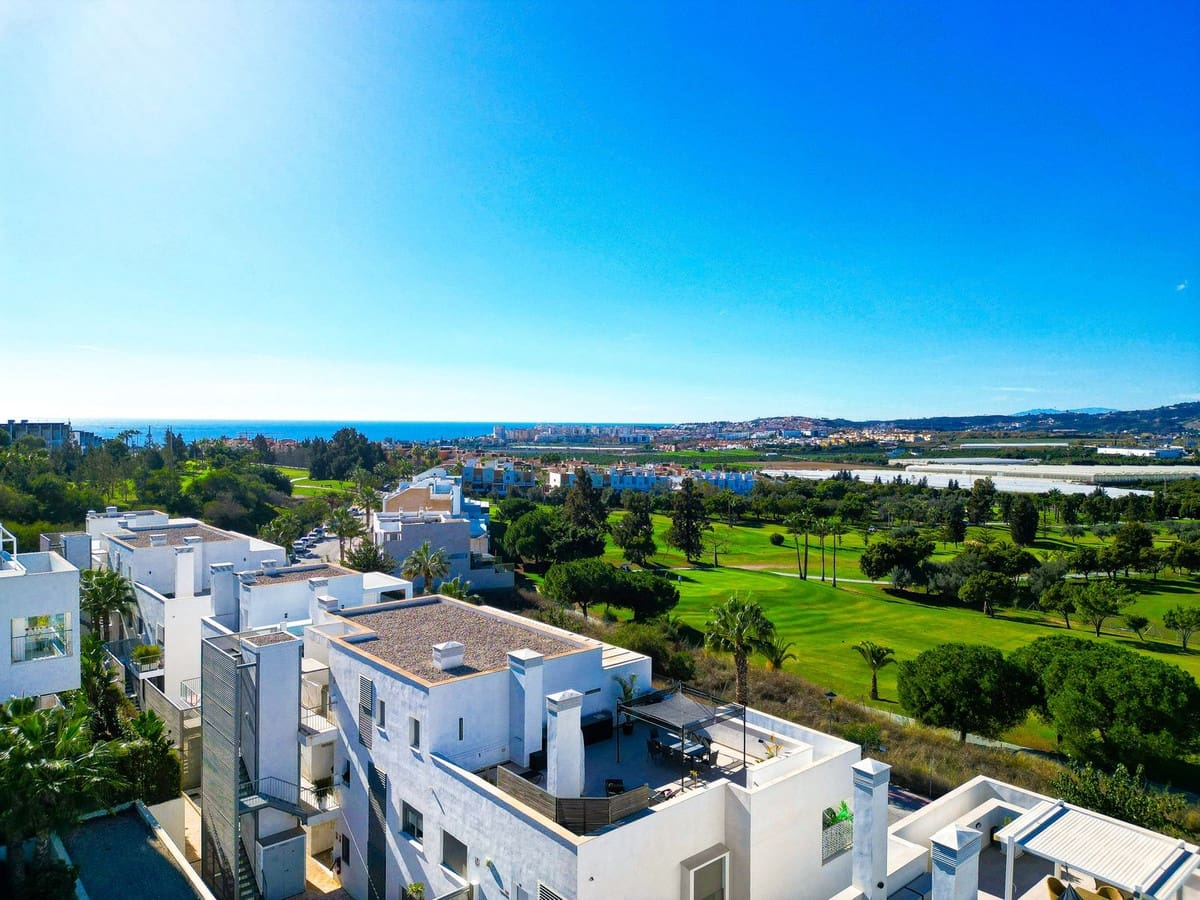 2 bedroom Penthouse for sale in Caleta de Velez with pool garage - € 449,000 (Ref: 9592209)