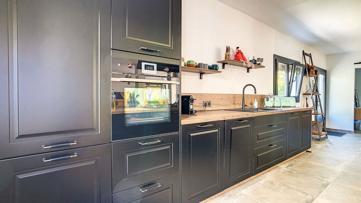 3 soveværelse Finca/Landehus til salg i Velez-Malaga med swimmingpool garage - € 1.150.000 (Ref: 9594512)