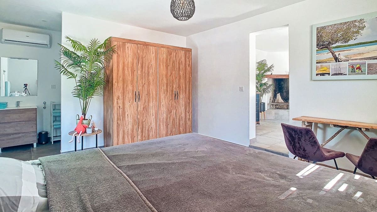 3 soveværelse Finca/Landehus til salg i Velez-Malaga med swimmingpool garage - € 1.150.000 (Ref: 9594512)