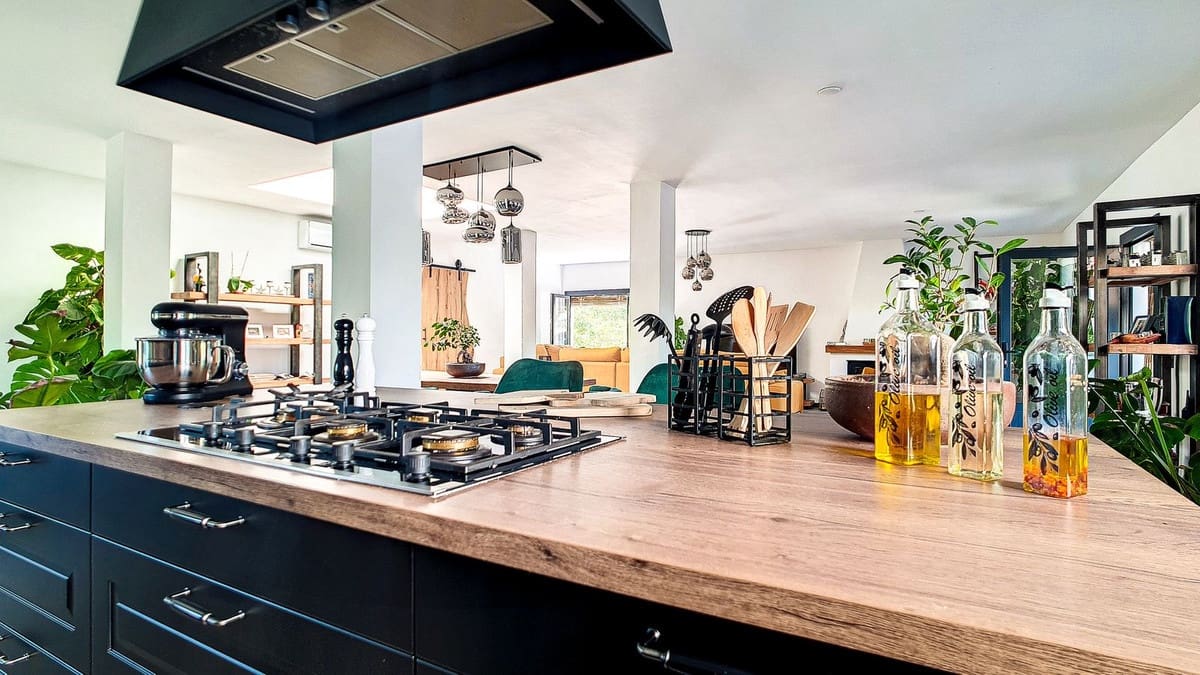 3 soveværelse Finca/Landehus til salg i Velez-Malaga med swimmingpool garage - € 1.150.000 (Ref: 9594512)