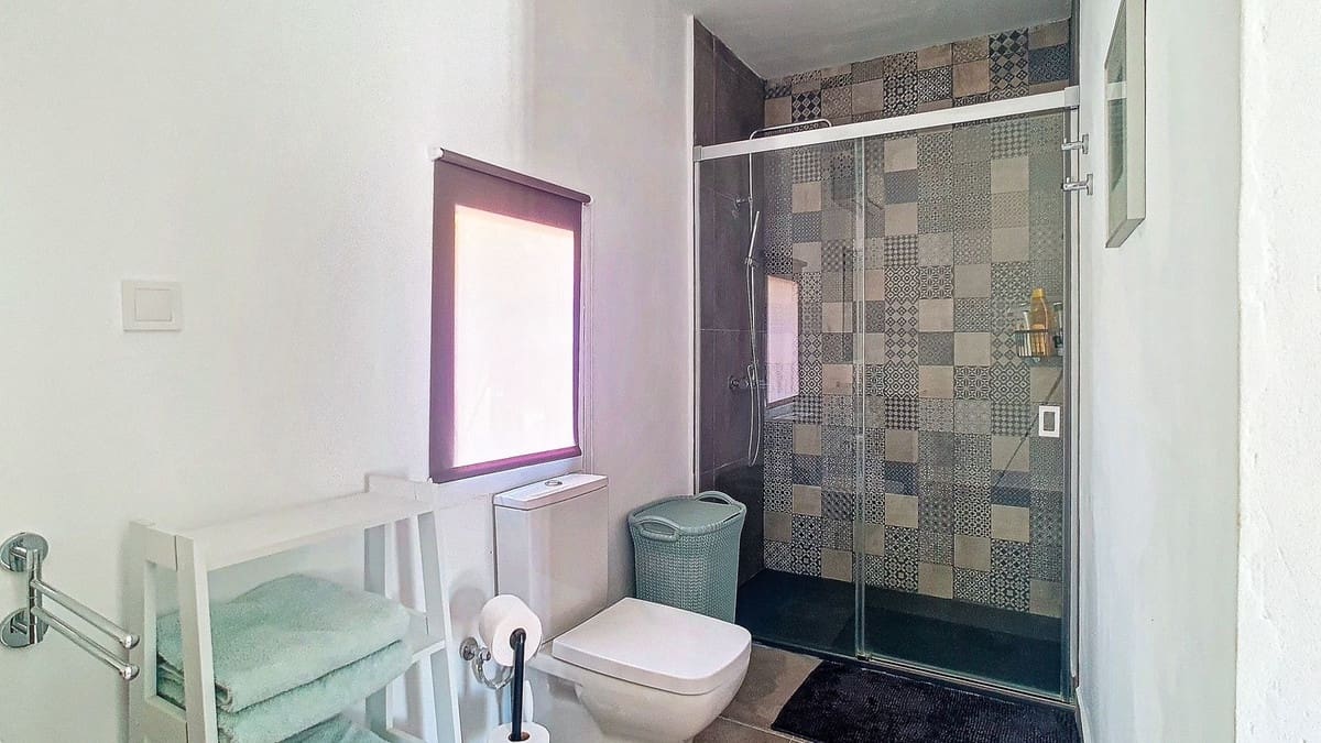 3 soveværelse Finca/Landehus til salg i Velez-Malaga med swimmingpool garage - € 1.150.000 (Ref: 9594512)