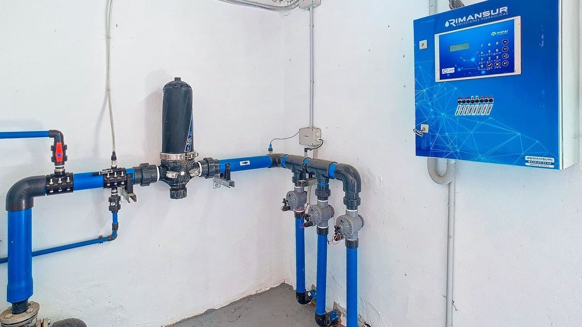 3 soveværelse Finca/Landehus til salg i Velez-Malaga med swimmingpool garage - € 1.150.000 (Ref: 9594512)