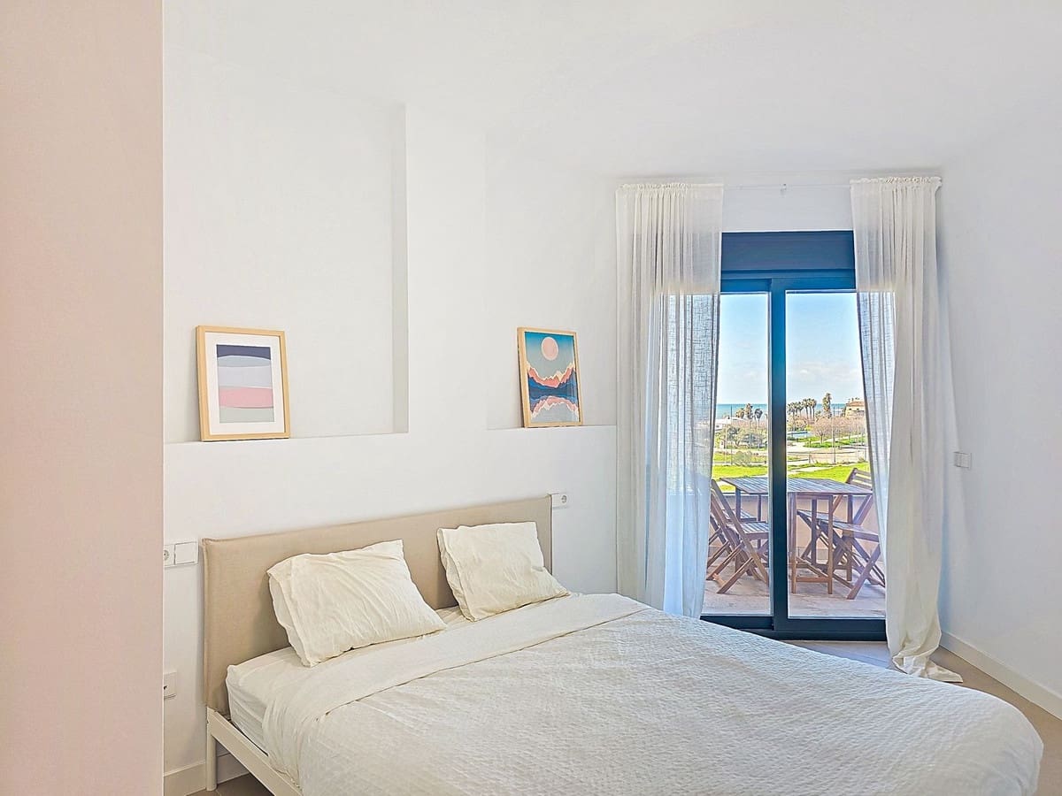 Ático de 2 habitaciones en Almayate en venta con piscina garaje - 385.000 € (Ref: 9609539)