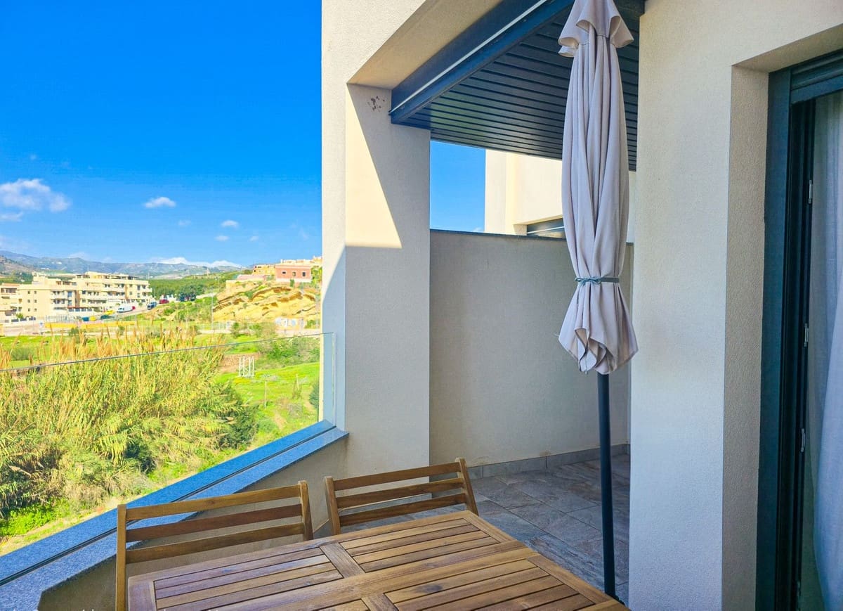 Ático de 2 habitaciones en Almayate en venta con piscina garaje - 385.000 € (Ref: 9609539)