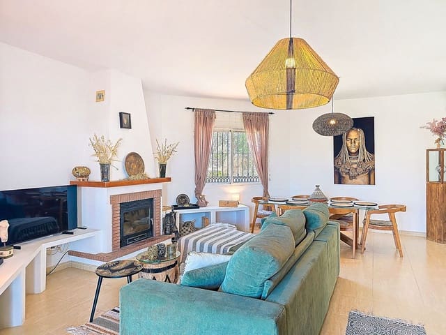 3 soveværelse Villa til salg i Arenas med swimmingpool - € 420.000 (Ref: 9610806)