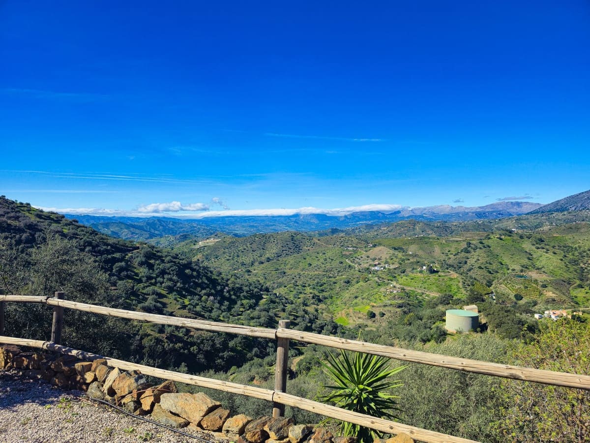 Chalet de 3 habitaciones en Arenas en venta con piscina - 420.000 € (Ref: 9610806)