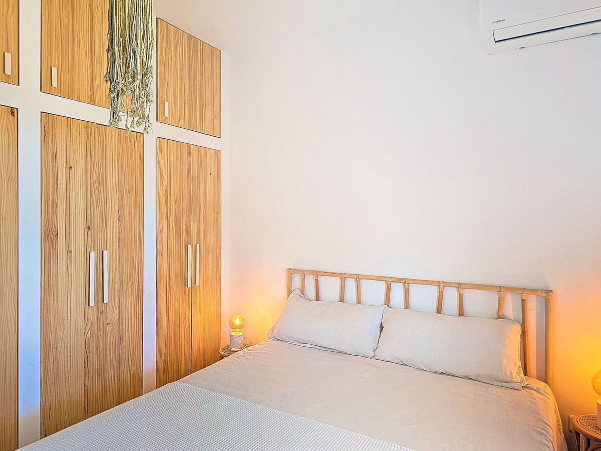 Chalet de 3 habitaciones en Arenas en venta con piscina - 420.000 € (Ref: 9610806)