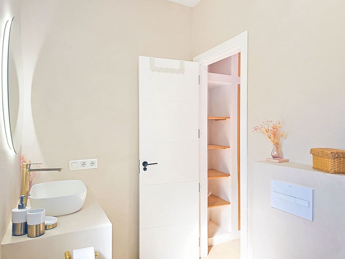 Chalet de 3 habitaciones en Arenas en venta con piscina - 420.000 € (Ref: 9610806)