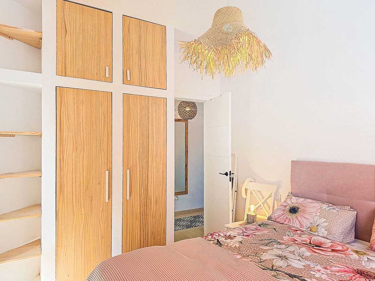 Chalet de 3 habitaciones en Arenas en venta con piscina - 420.000 € (Ref: 9610806)