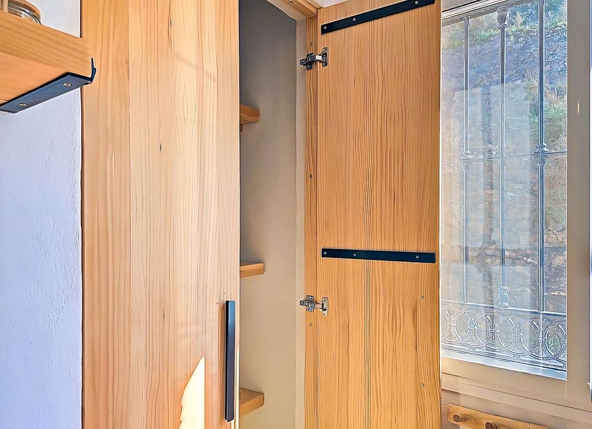 3 bedroom Villa for sale in Arenas with pool - € 420,000 (Ref: 9610806)