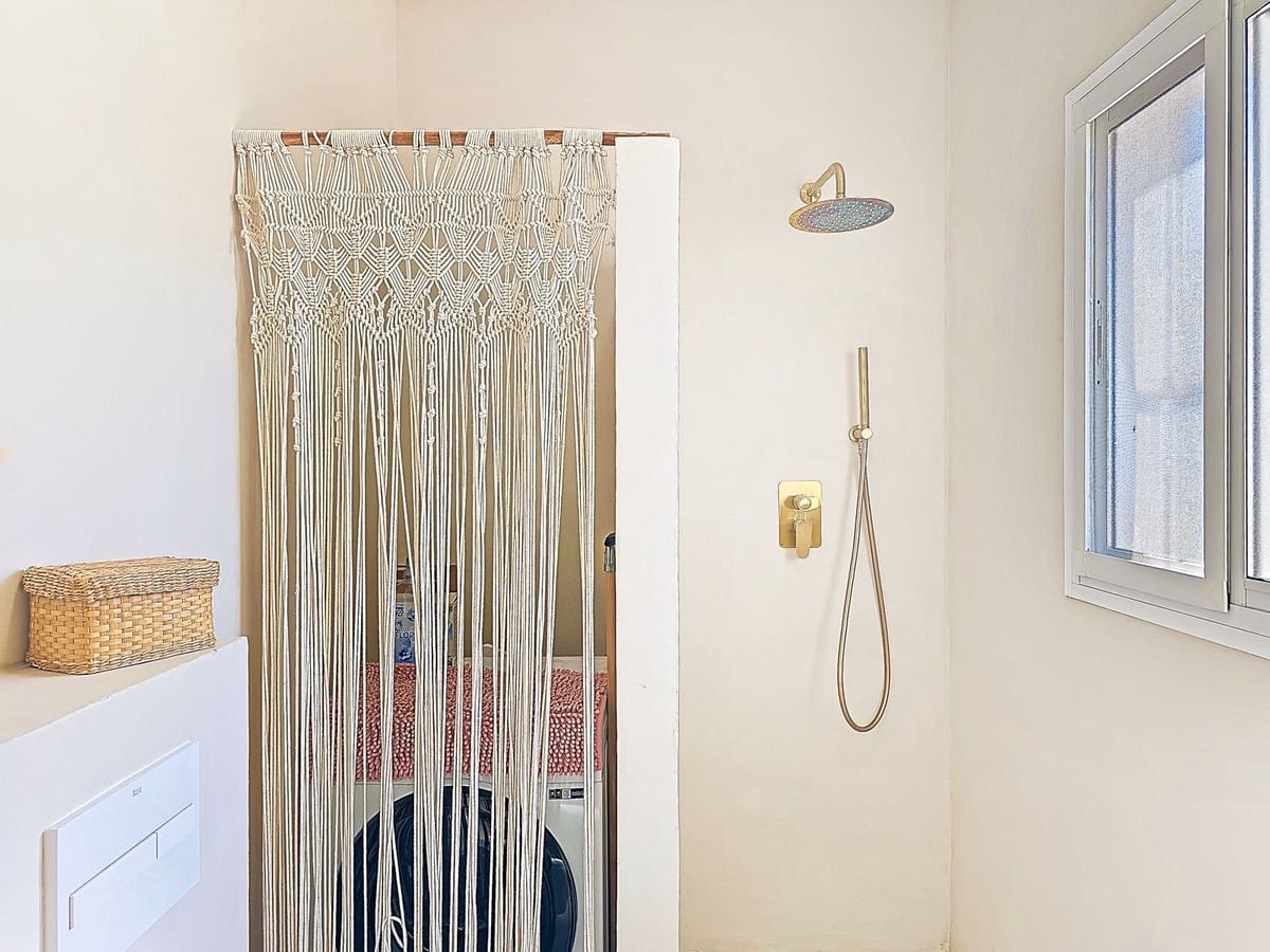 3 bedroom Villa for sale in Arenas with pool - € 420,000 (Ref: 9610806)