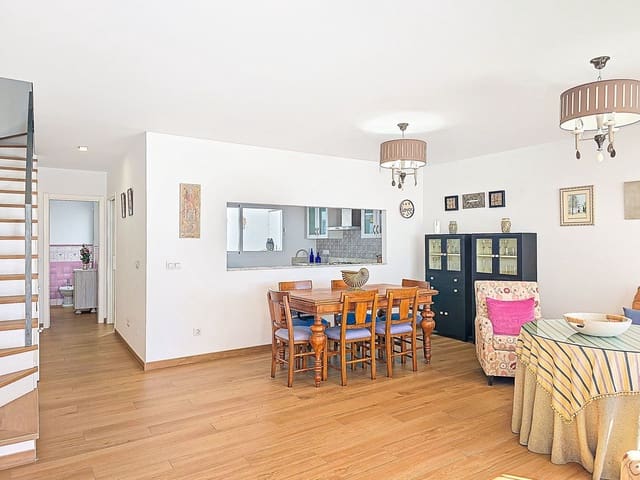 2 soveværelse Semi-Rækkehus til salg i Lagos, Vélez-Málaga - € 450.000 (Ref: 9614579)