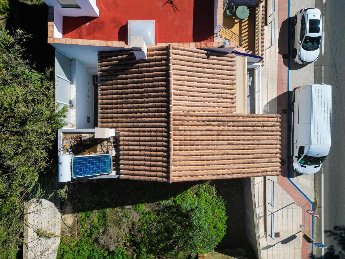 2 bedroom Semi-detached Villa for sale in Lagos - € 450,000 (Ref: 9614579)