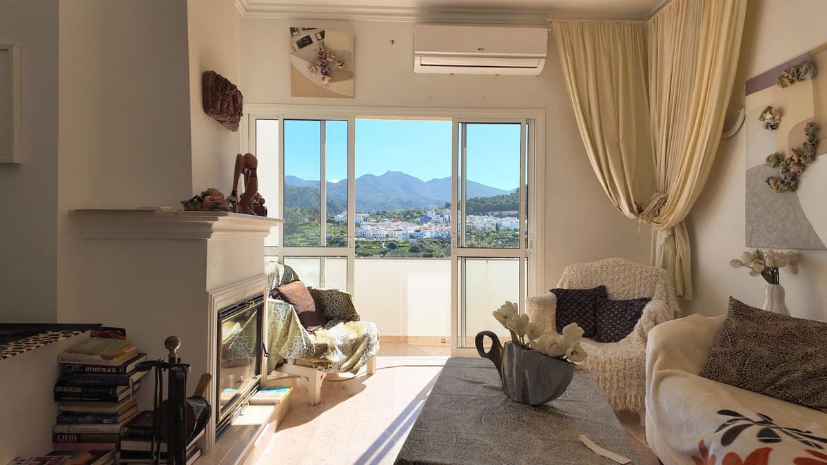 3 makuuhuone Omakotitalo myytävänä paikassa Monda mukana 
autotalli - 349 000 € (Ref: 9618682)