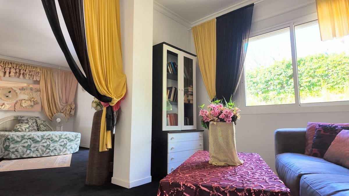 3 makuuhuone Omakotitalo myytävänä paikassa Monda mukana 
autotalli - 349 000 € (Ref: 9618682)