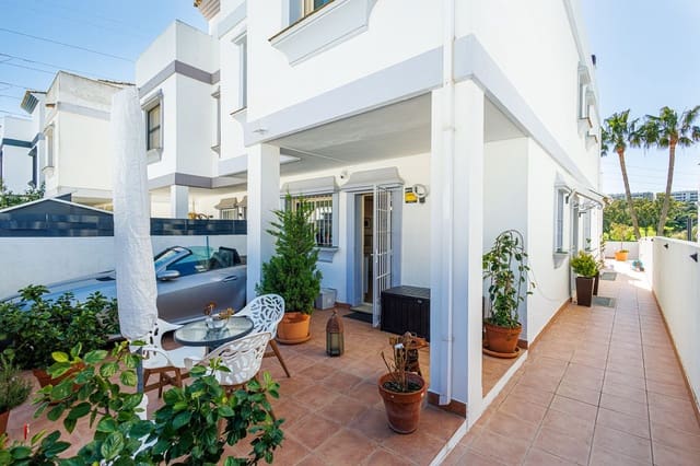 3 camera da letto Casa in vendita in Estepona con piscina garage - 777.000 € (Rif: 9620716)