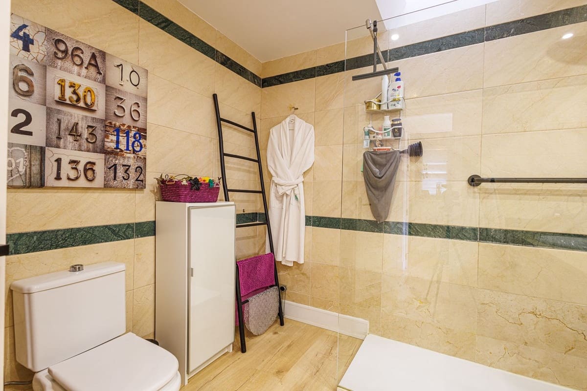 3 camera da letto Casa in vendita in Estepona con piscina garage - 777.000 € (Rif: 9620716)