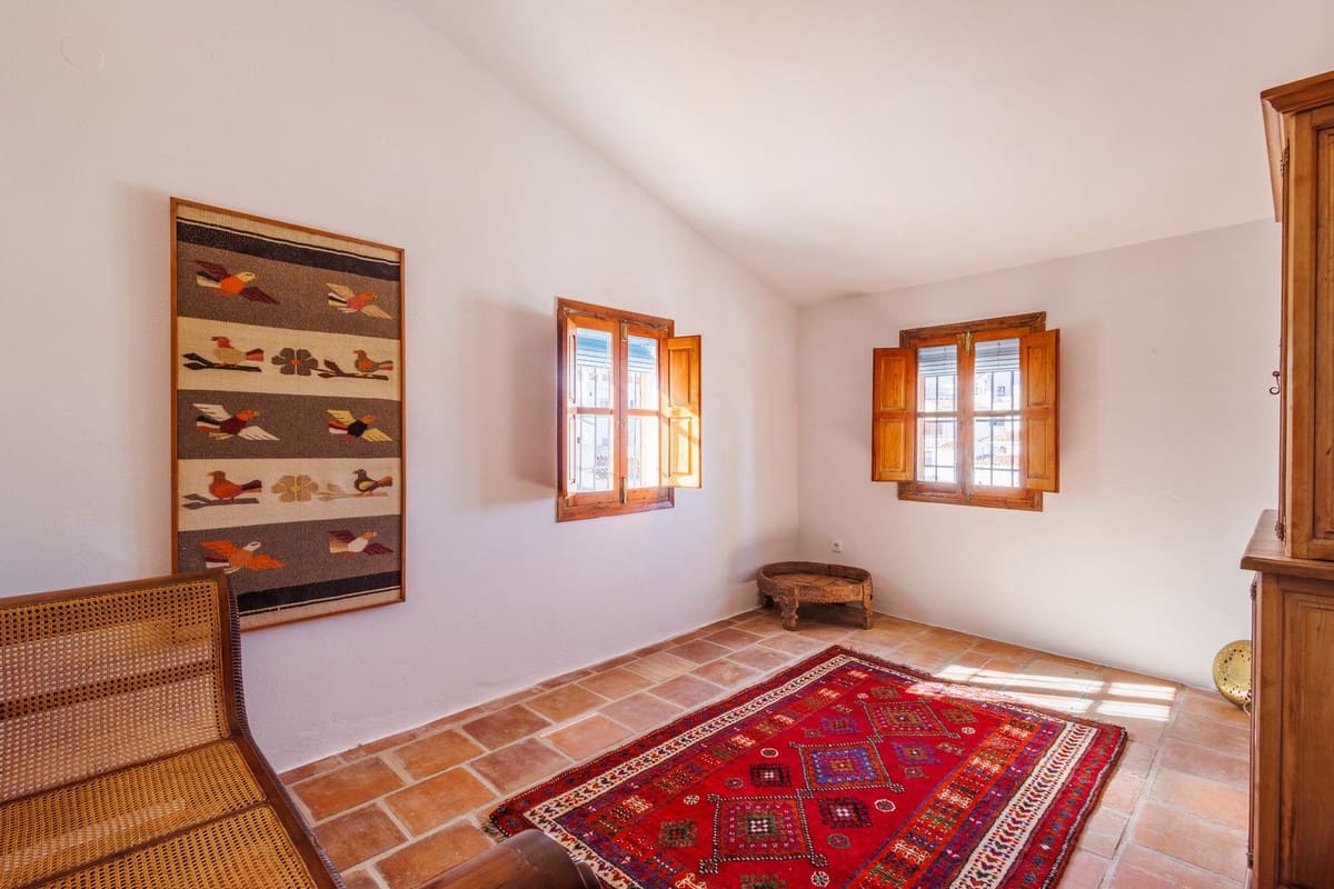 Casa de 3 habitaciones en Comares en venta con garaje - 350.000 € (Ref: 9622219)