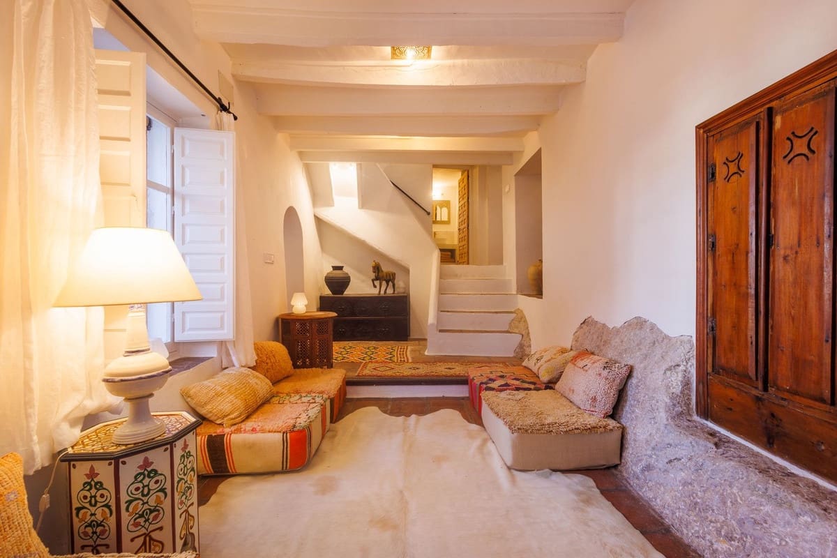 3 Zimmer Haus zu verkaufen in Comares mit Garage - 550.000 € (Ref: 9622220)