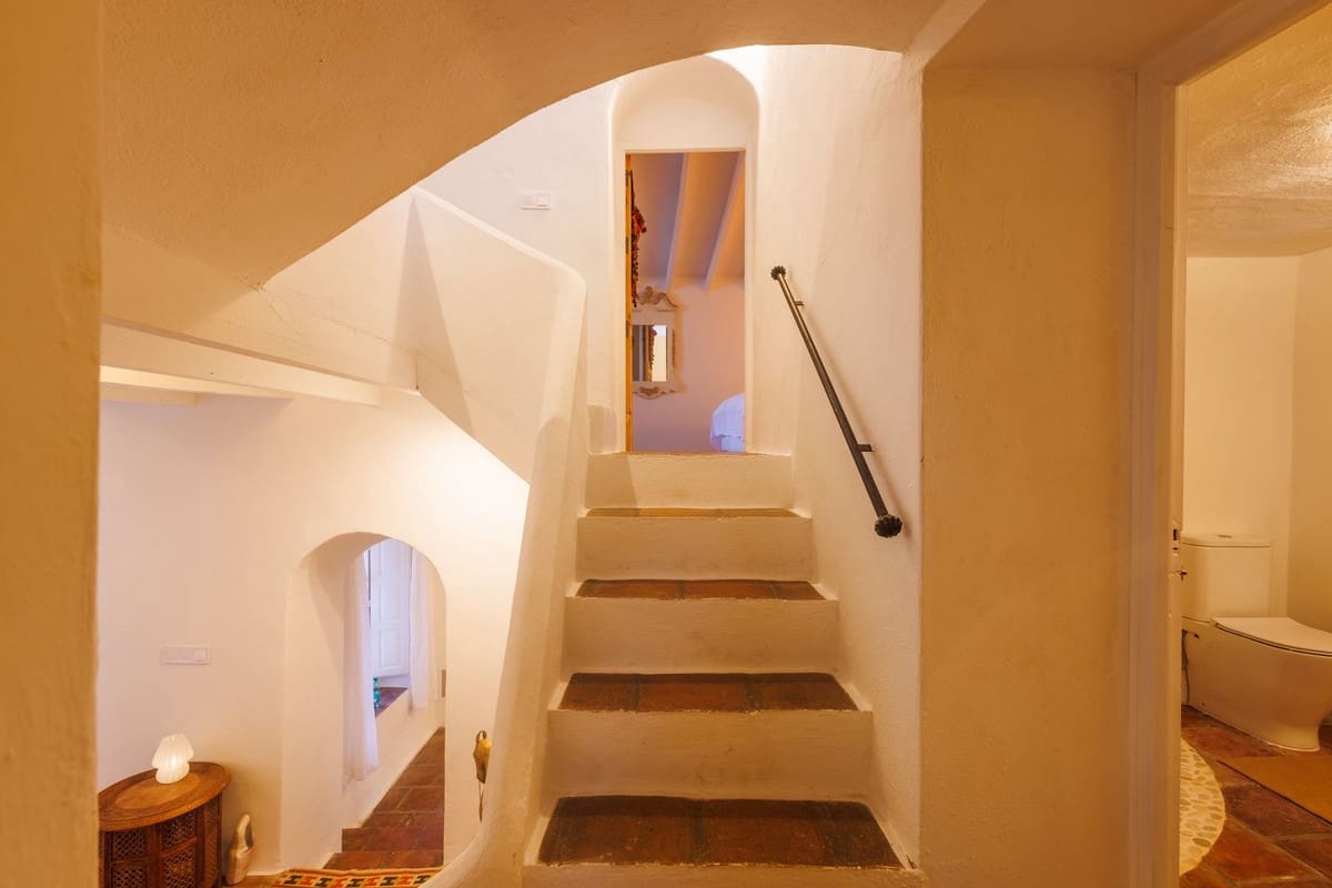 3 Zimmer Haus zu verkaufen in Comares mit Garage - 550.000 € (Ref: 9622220)