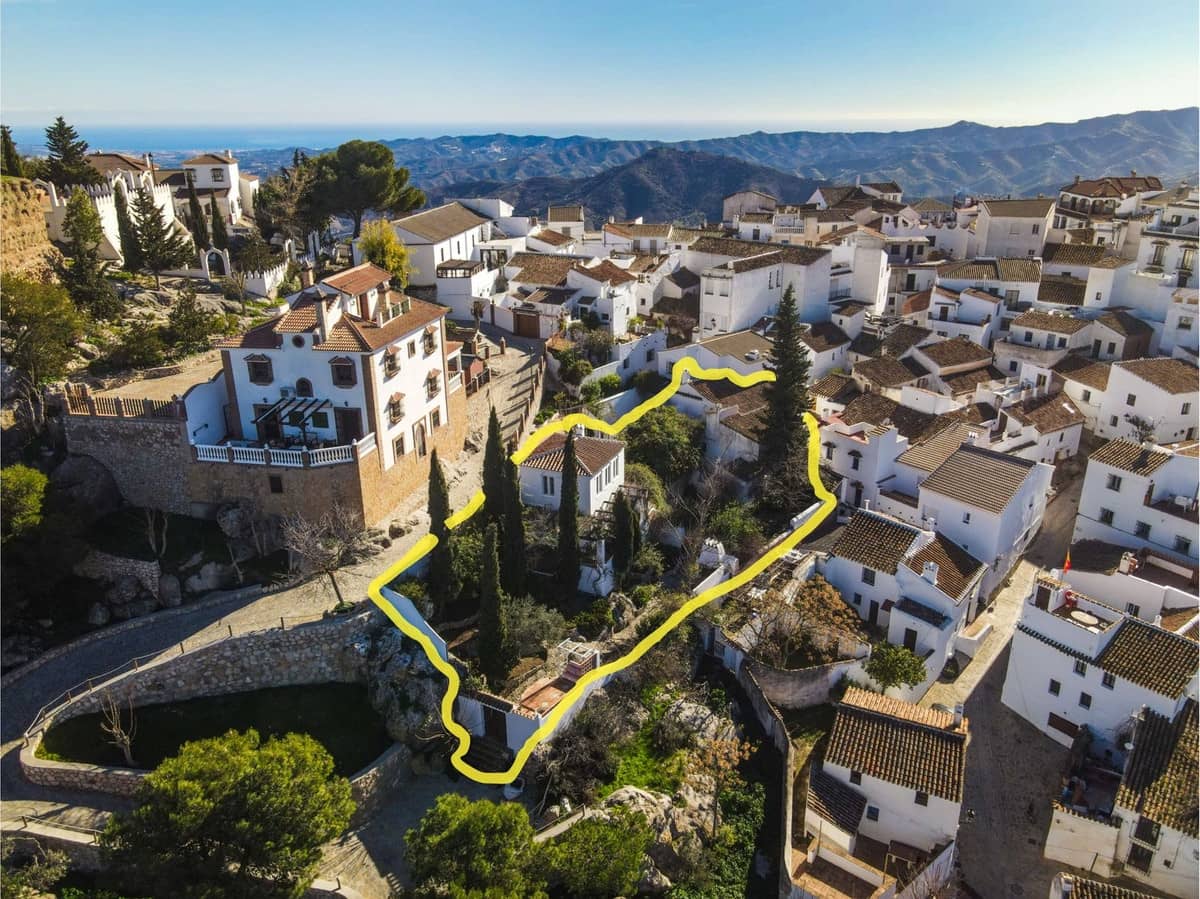 3 Zimmer Haus zu verkaufen in Comares mit Garage - 550.000 € (Ref: 9622220)